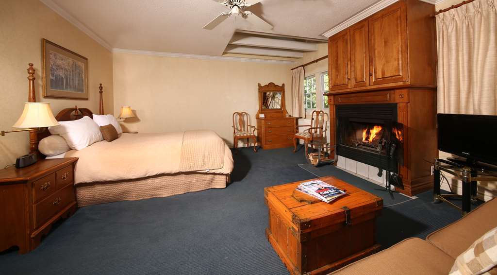 Sir Sam'S Inn & Spa (Adults Only) Haliburton Room photo